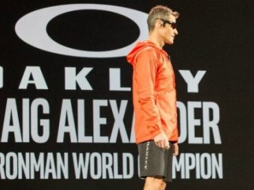 New Oakley Sunglasses Can Pipe Workout Encouragement Into Your Ear